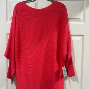 NEW•NWT•Chic Coral Ribbed Top